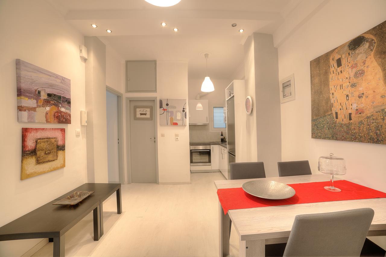 Cosy Apartment In Glyfada Center Athens Exterior photo